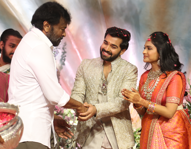 Celeb Buzz at Bandla Ganesh Family Function